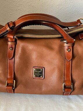 BEAUTIFUL Tan Leather Dooney & Bourke Florentine Satchel with Crossbody Strap